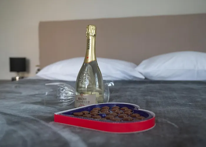 Daniel And Marina Galini (Naxos)